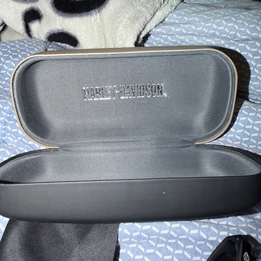Harley-Davidson Black Rectangular Sunglasses NWT - image 9